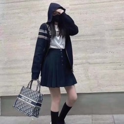디올 남여공용 가디건  D84333-2