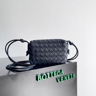 보테가 미니 루프 카메라 백 723547-3