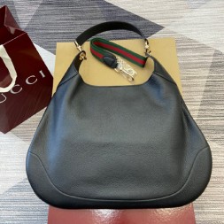 구찌 B 미디엄 숄더백 815924-4