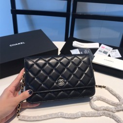샤넬 WOC 체인 플랩백 뉴버전 A33814  램스킨 블랙 금장