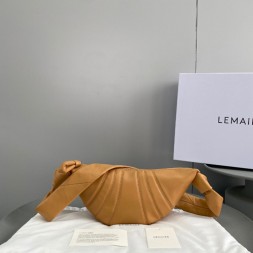 르메르  남여공용 스몰 범백 LE8820 브라운