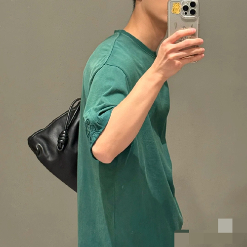 로에베 남여공용 반팔 LE049