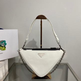 프라다 트라이앵글 숄더백 1BC176