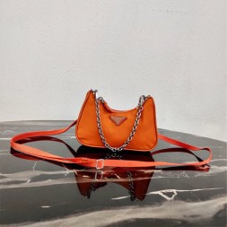 프라다 리에디션 나일론 미니 호보백 1TT122 오렌지