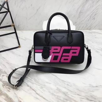 프라다 스몰 레더 토트 백 1BB049 블랙