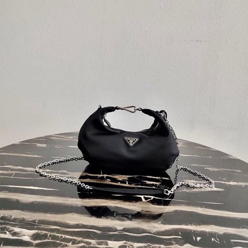 프라다 리에디션 나일론 호보백 1BH172 블랙