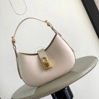 루이비통 로우 키 숄더백 M24611-2