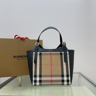 버버리 캔버스 숄더백 30291501-3